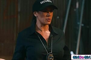 Power Packed Big Tits Milf Facesits and Fists in Wild Lesbian Orgy!