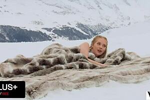 vixen blonde bella spark craves stranger's passionate outdoor pussy pounding