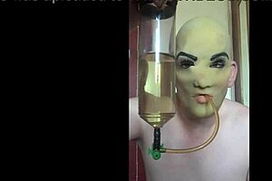 BISEXUAL MASKED SLUT BEGS PLEASE LET ME SWALLOW YOUR PISS!