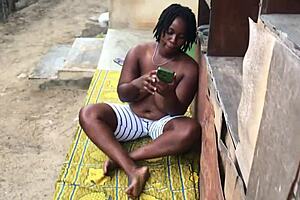 Luring IG influencer for sneaky outdoor fuck with friend