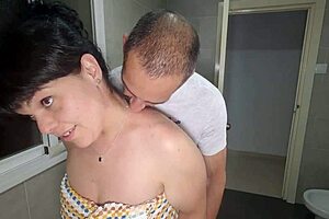 Chubby latina milf bathroom doggystyle creampie pussy fill