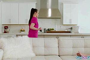 She tempts with tasty shaved pussy