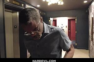 summer vixen wrecked by monster cock anal slam! 🍆🍑