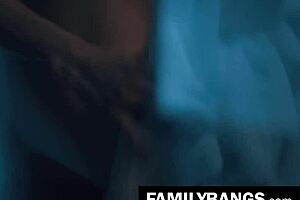 hey wanna watch karla kush and jill kassidy kiss wet pussies on sofa?