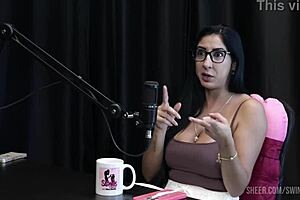 Hey, check out renatinha melo's wild casting compil with tifany rocha and didy reis - part 1 on sheer red!