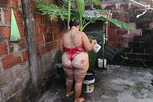 Mi vecino me folla fuerte despues de ayudar lavar, ay!