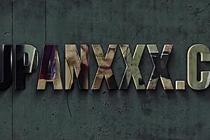 Big Ass Brunette Exposes Tits Pussy In Car