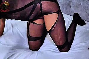 curvy chick with big ass rides and grinds monster cock doggystyle