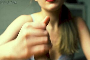 i jerk off my boyfriend's cock up close till he explodes in pleasure 💋