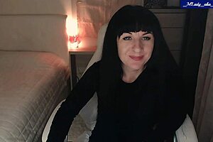 jessy caresses clit fingers pussy to creamy bliss