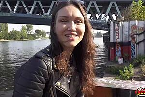 I crave dp anal pounding in my tight milf cougar pussy