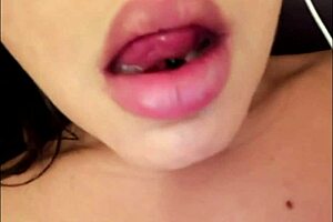ohh her dick sucking lips... sooo hot n sloppy on cam