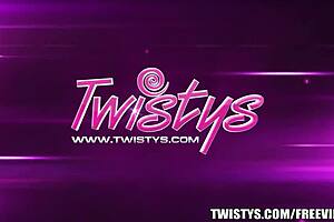 Malena morgan workout babe cums hard dildo play 💦🏋️