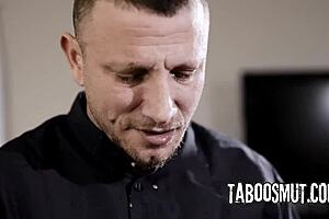 riley reyes tempts with hairy pussy in bent over doggystyle romp