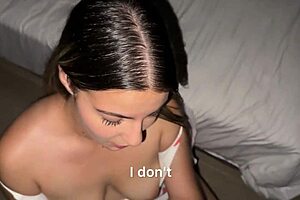 my tinder date bangs my hairy folds better than ex and tastes sweeter