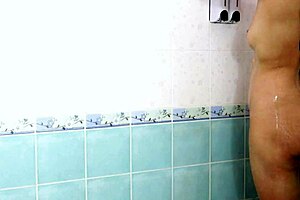 Secret Thai Girl's Leaked Shower Footage