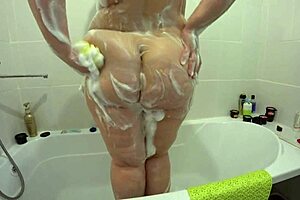 Watch big ass chubby lesbian shake and cum hard in bathroom pov