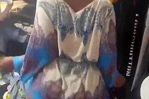 african mature beauty shakes her massive curvy ass seductively