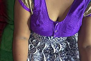 Exotic Bihari Bhabhi Fingers and Squirts in Passionate Desi Sex