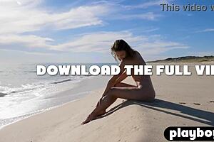 Hey Miluniel Louis strips naked outdoors flaunting sexy bubble butt!