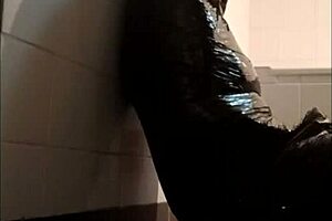 Sophie La Larve Bound Slave Endures Ultimate Mummification Deepthroat