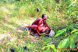 bbw with big tits and bbc college mate fuck doggystyle rough in bushes ignoring plants