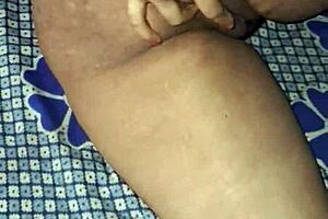 i love fingering my wet desi pussy close-up till i moan loud