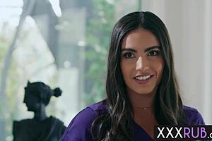 Big ass milf masseuse delivers ultimate therapy with deepthroat blowjob and hardcore pounding!