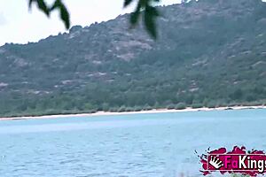 amanda luxor hunts public cocks no resisting this curvy cuban babe's pickups