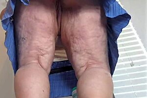 real estate agent flashes pussy cleaning in minidress