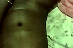 I'm showin off my juicy ebony ass