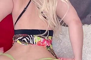 Dirty spanish talk naked pussy play