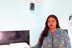 Curvy Latina BBW Teases Huge Ass and Tits Seductively