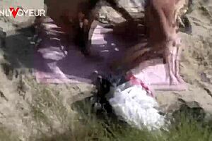 beach voyeur catches risky couple sex on coast