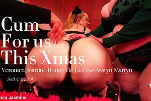 Bunny de la Cruz and Asstyn Martyn Xmas surprise
