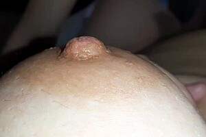 hot lesbians in threesome lick kiss suck bite nipples!