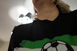 Iranian Housewife Milf Gets Raw Pussy Pounding Action