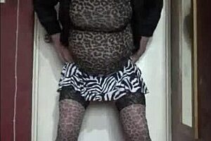 Mark's Shy Bisexual Crossdressing Heels Tease