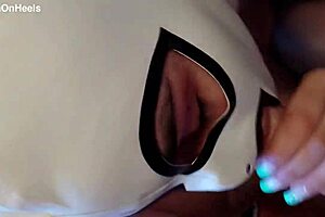 milf in pantyhose heels teases with mouth play