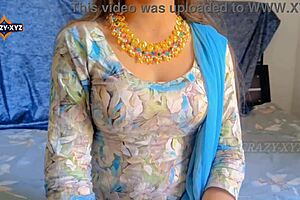 desi babe sneaks boyfriend in for crazy home fuck session