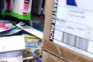 curvy milf shakes her thick ass candidly around the house