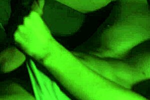 Hey, watch this 23 yo salvadorean babe give a hot solo handjob