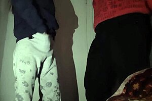 Brunette Amateur Seduces to Explosive Cum Orgasm!