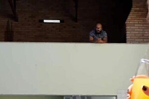 The brunette spreads her big ass for eager tongue on kitchen floor