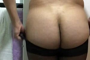 Nafida casually flaunts her massive fetish ass for the camera