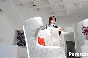 Hey jennifer white rip those clothes finger your shaved pussy on sofa now