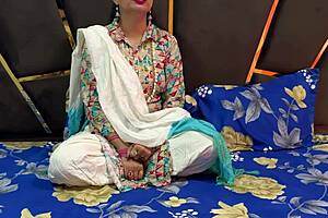 Flirty babe craves deep orgasm from hard pounding full video hindi moans