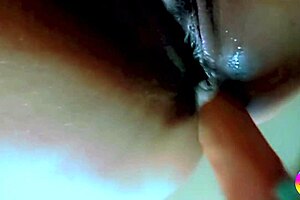 Single milf shoves toy deep in aggressive anal creampie!