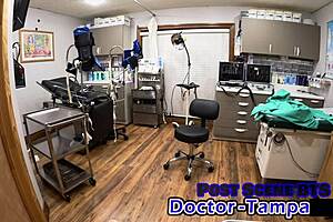 Dr tampa diagnoses brookly rossi's deviant petite slave urges backstage