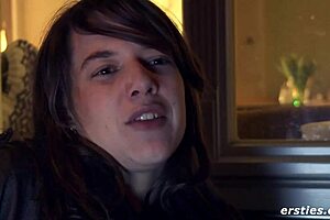 Sweet swiss babe fingers her wet pussy deliciously on cam